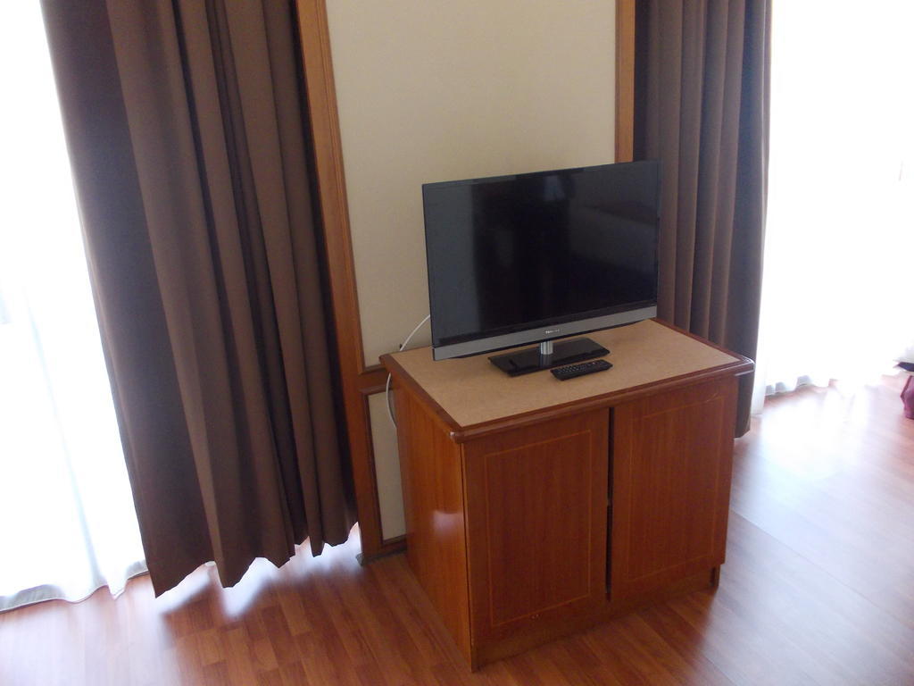 Quality Hotel Shah Alam Room photo